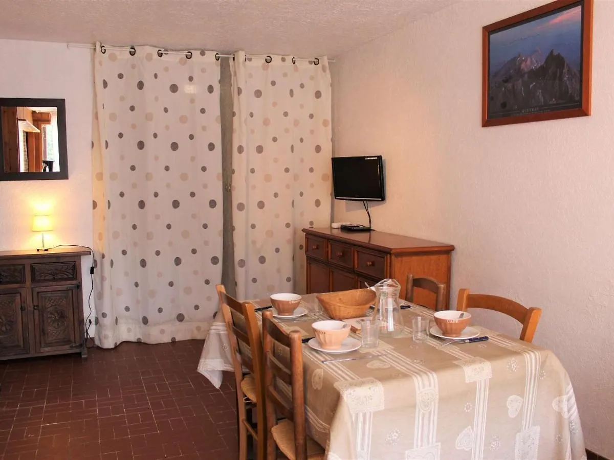 Apartment Studio Montagne 4 Pers, Balcon Sud, 100M Des Pistes Et 10M Des Commerces A Vars Les Claux - Fr-1-330B-150